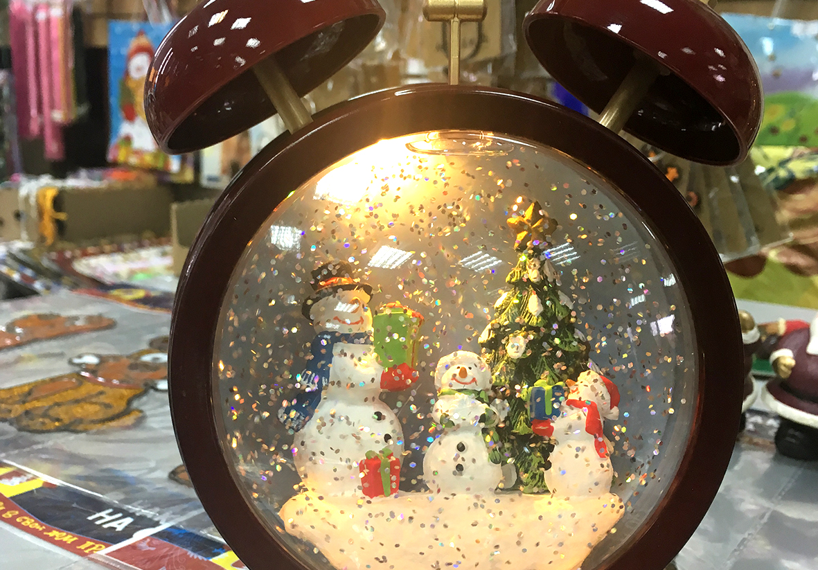 красивый новогодний сувенир