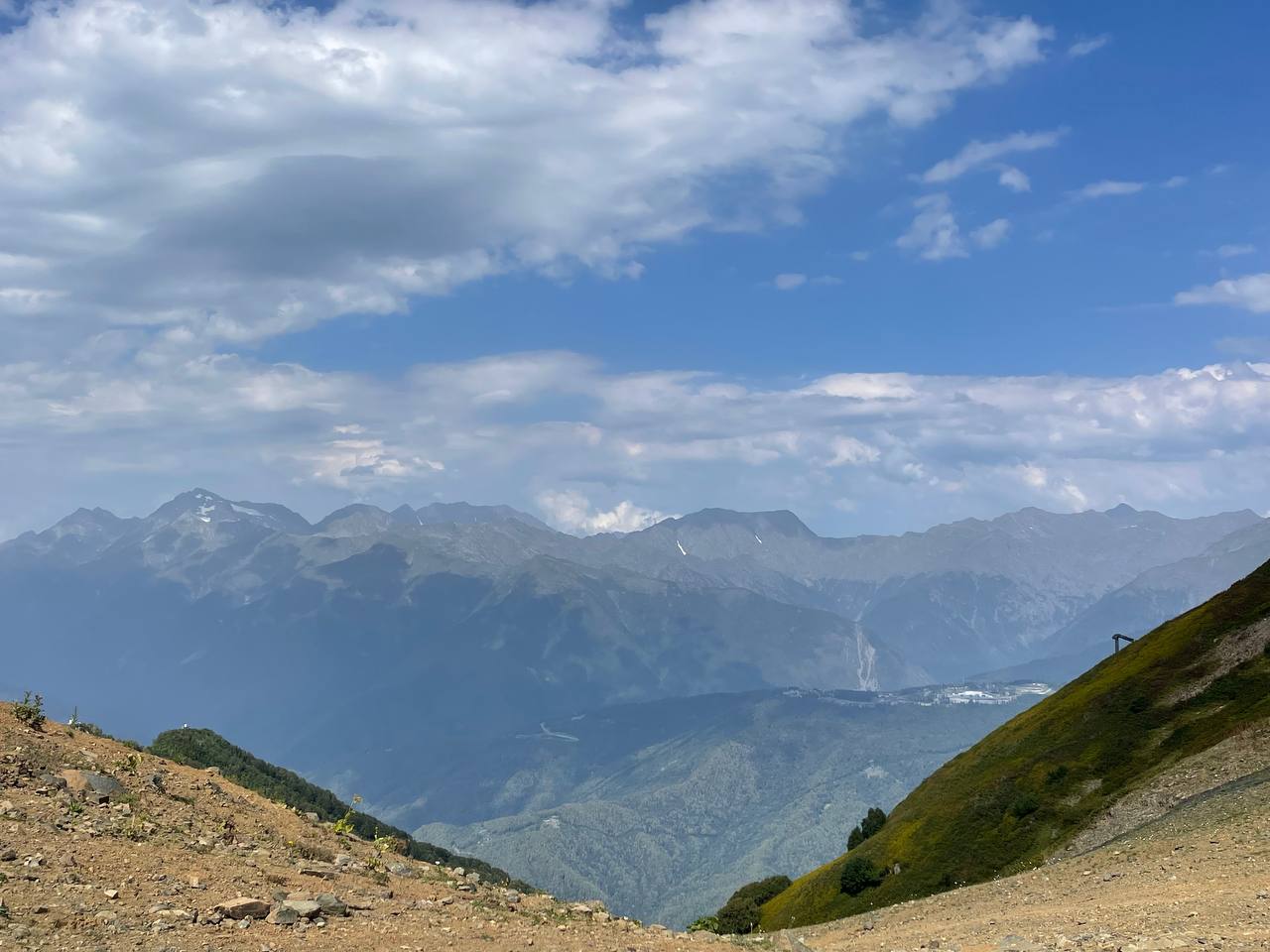 photo_5399834164334814820_y