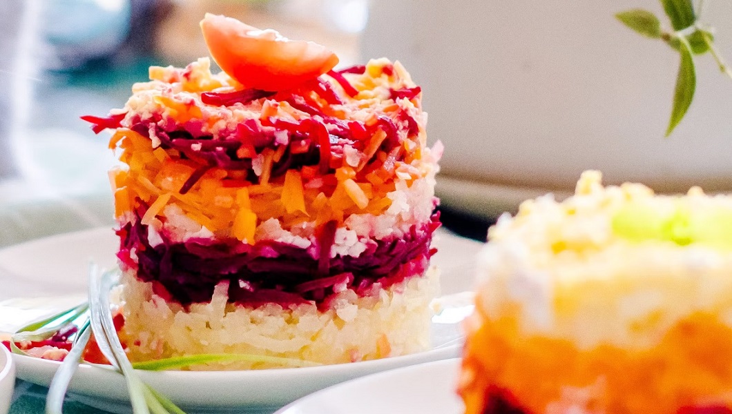 Сколько живут новогодние салаты