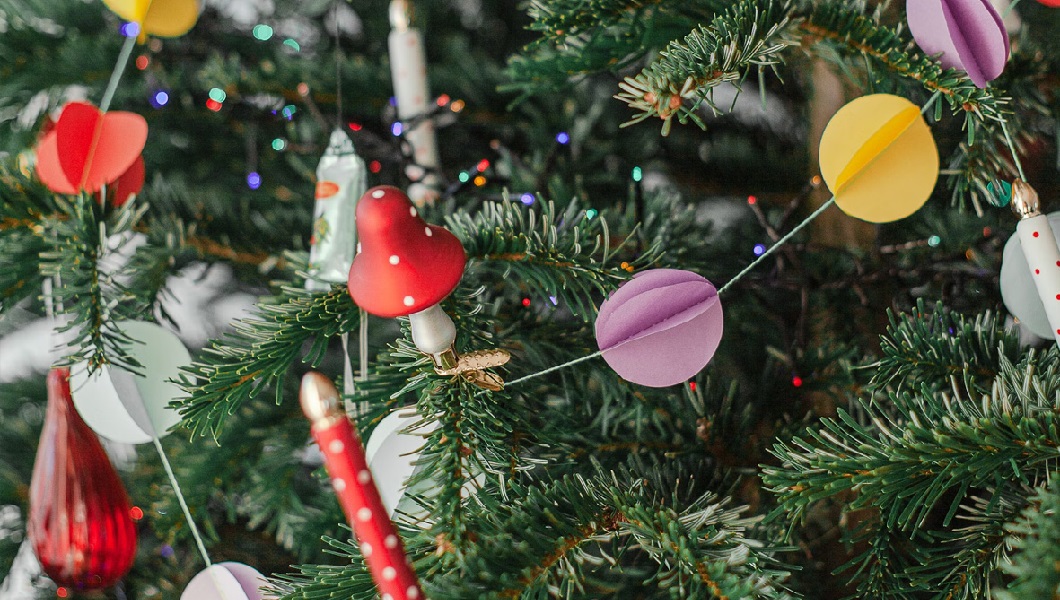 Как нарядить ёлку и квартиру к Новому году