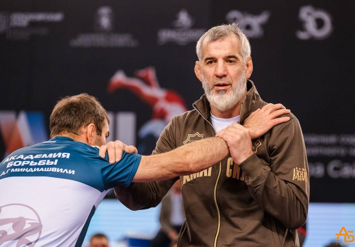 photo_5366108775456562785_y