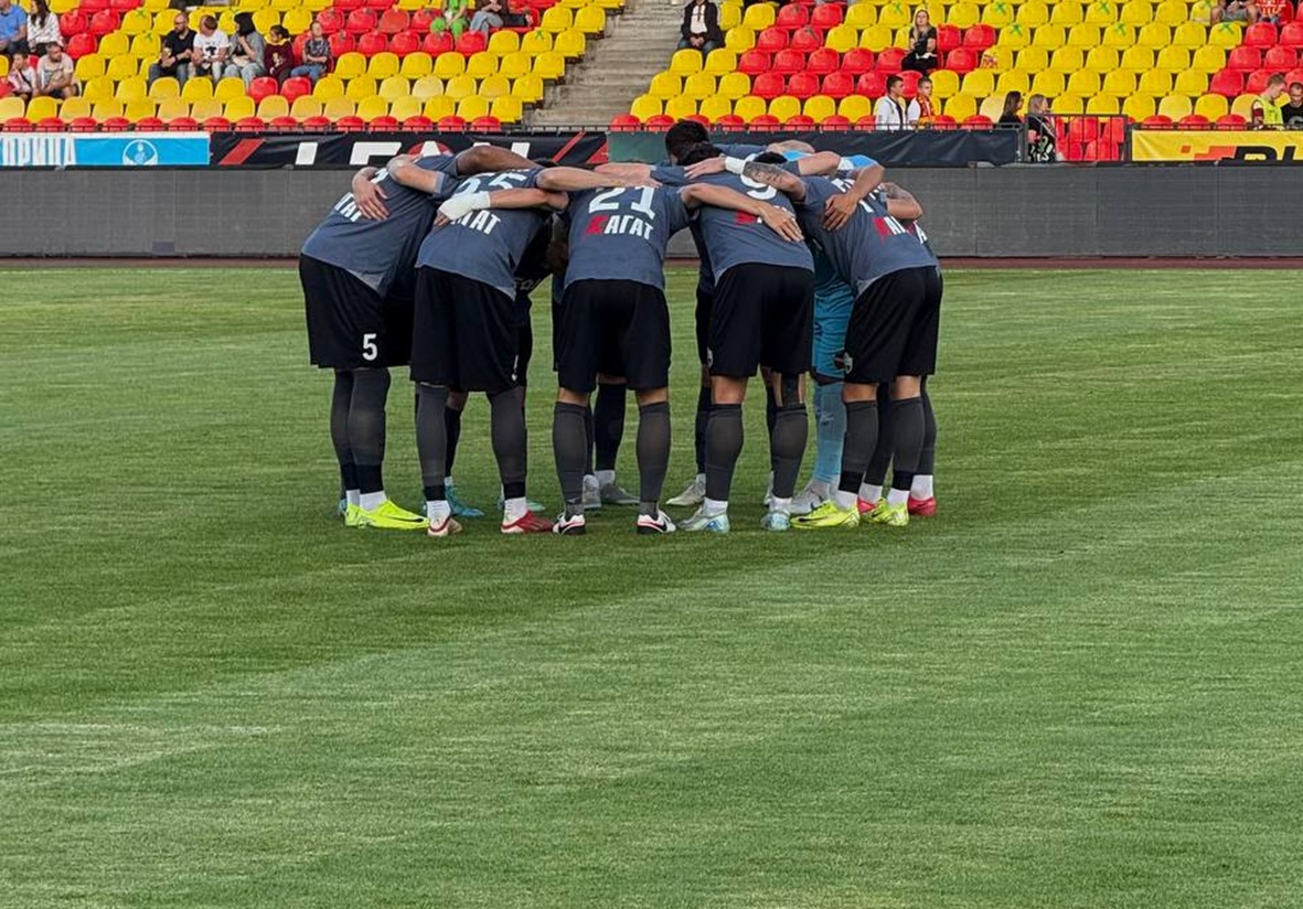 photo_5262732099507584413_y