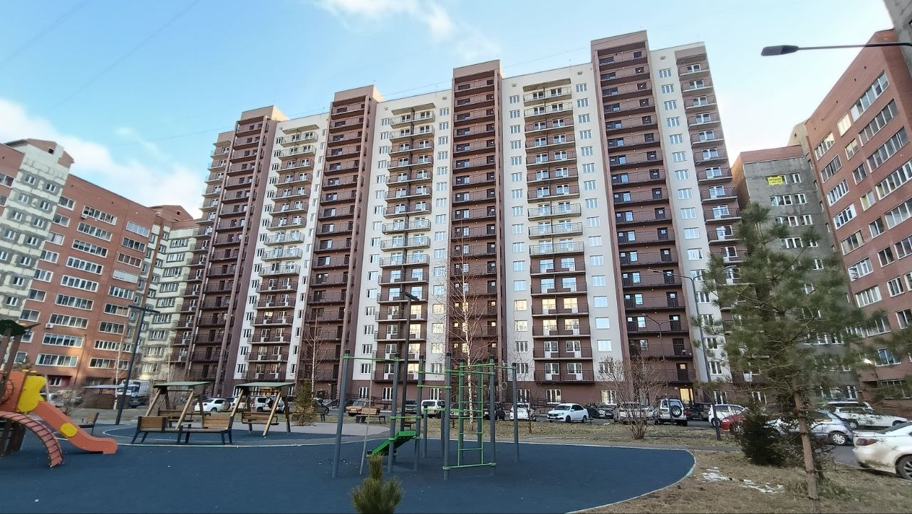 photo_5255917150348710301_y