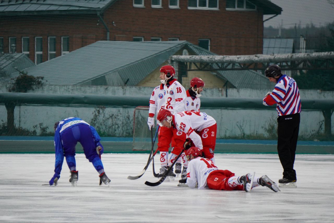 photo_5305582743410380387_y