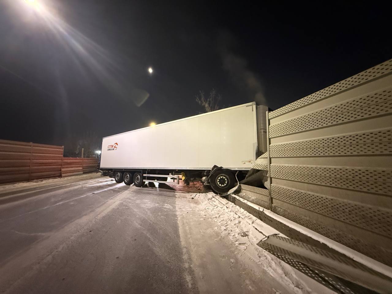 photo_5316763612728724673_y