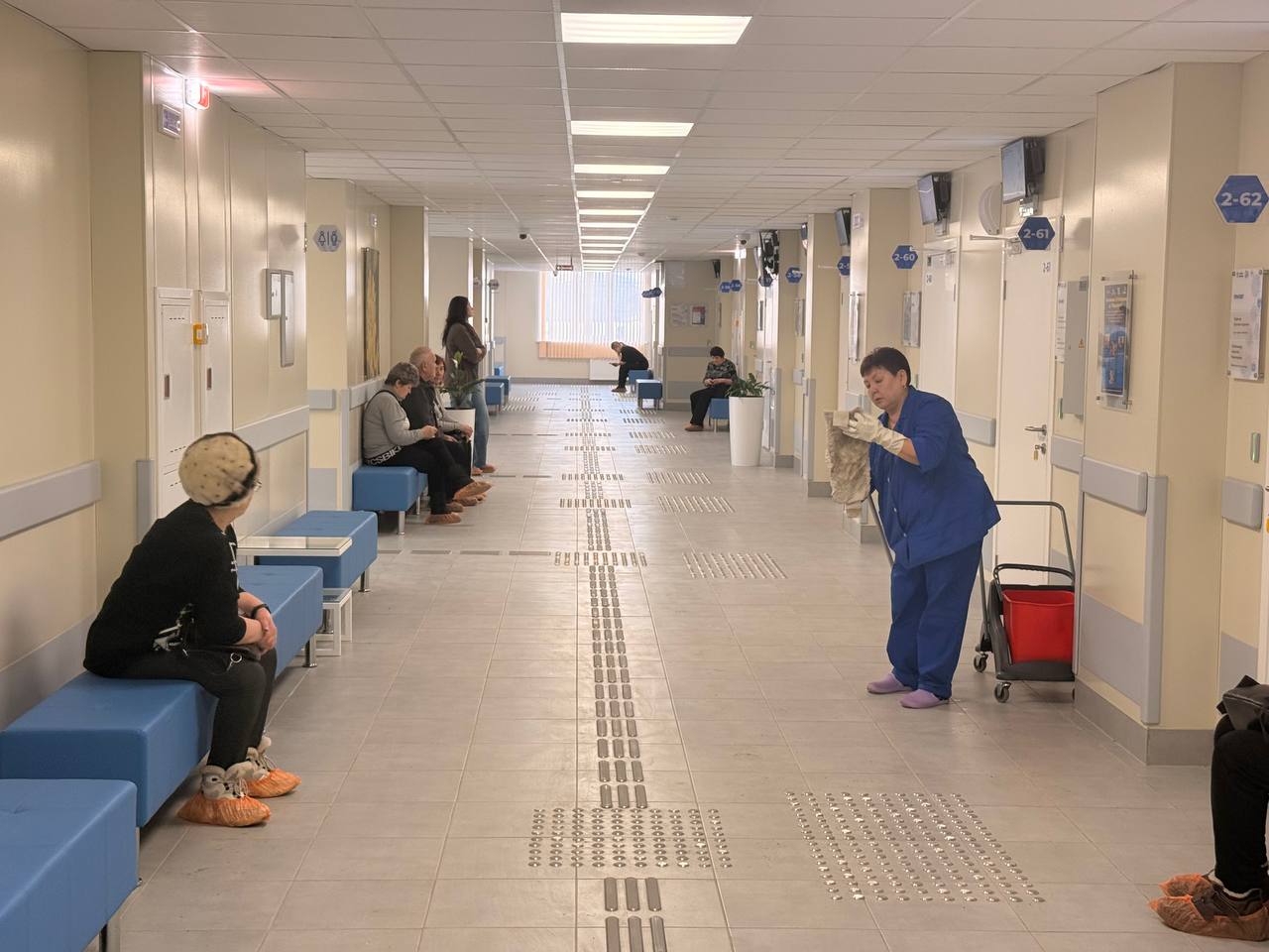 photo_5273899177689683425_y